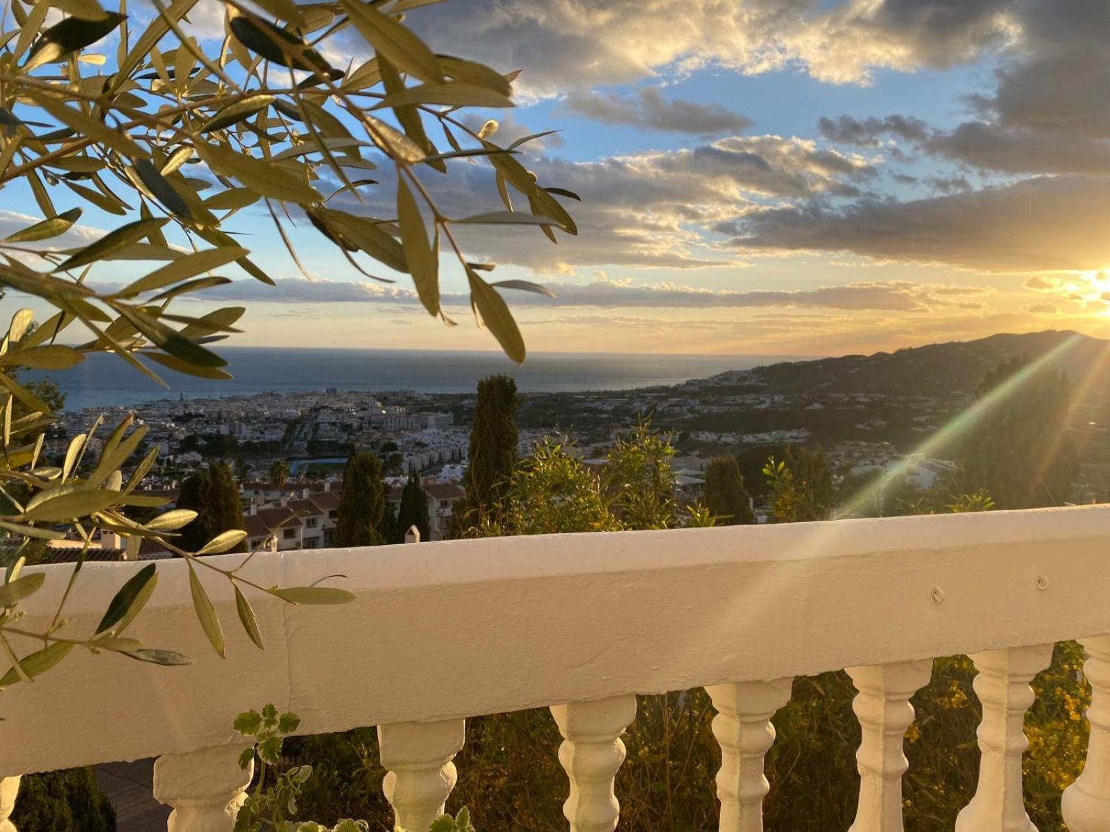 Precioso Apartamento Mandarinos Con Vistas Al Mar Nerja Exterior photo