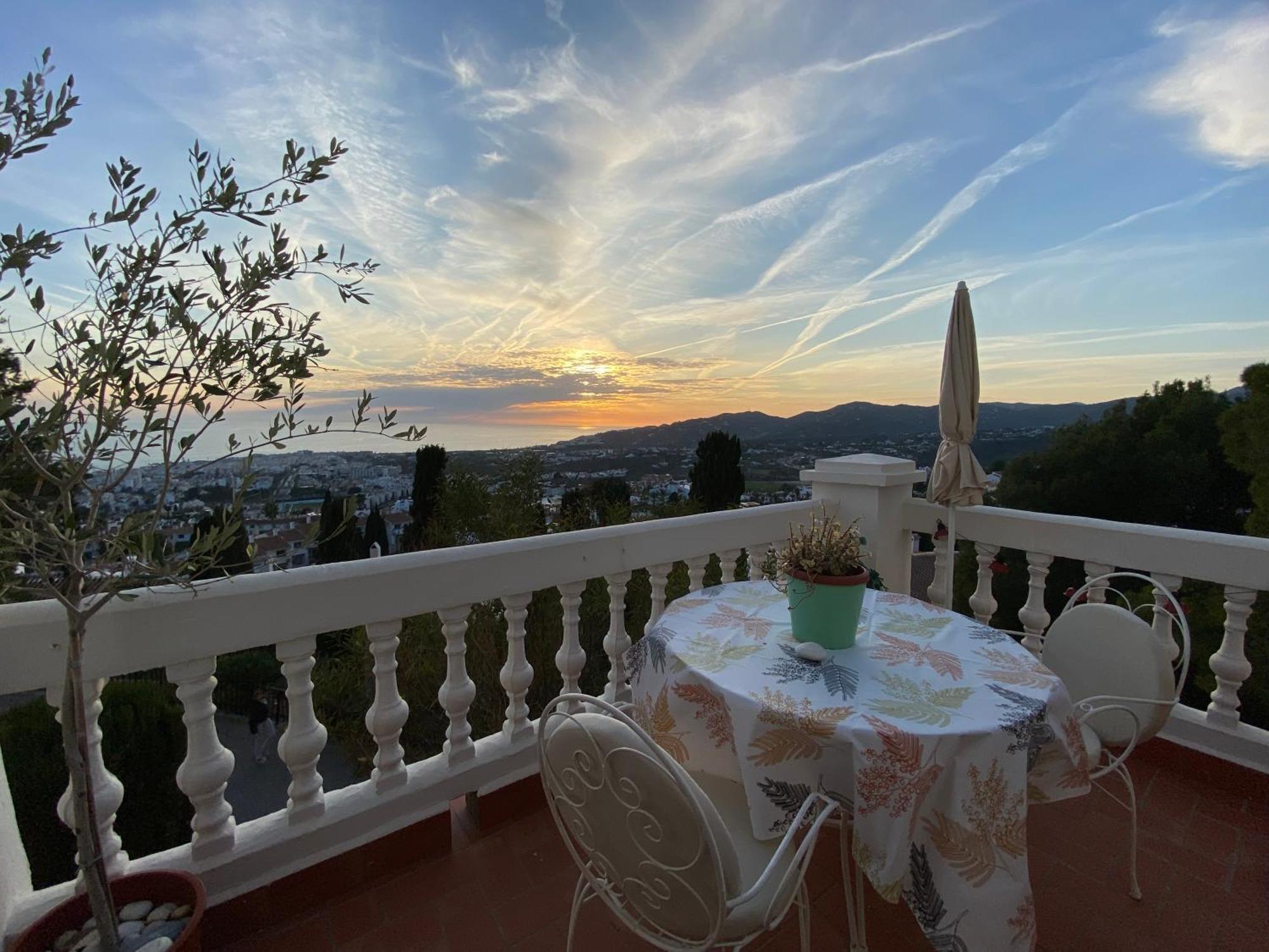 Precioso Apartamento Mandarinos Con Vistas Al Mar Nerja Exterior photo